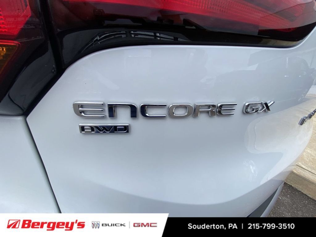 Used 2025 Buick Encore GX Preferred w/ Comfort Package AWD/4WD image 36