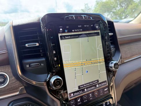 Used 2019 RAM 1500 Limited RWD image 18