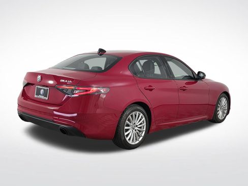 Used 2024 Alfa Romeo Giulia Sprint RWD image 7