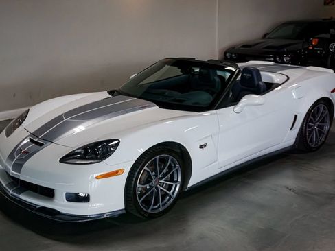 Used 2013 Chevrolet Corvette 427 w/ 1SC Preferred Equipment Group RWD image 29