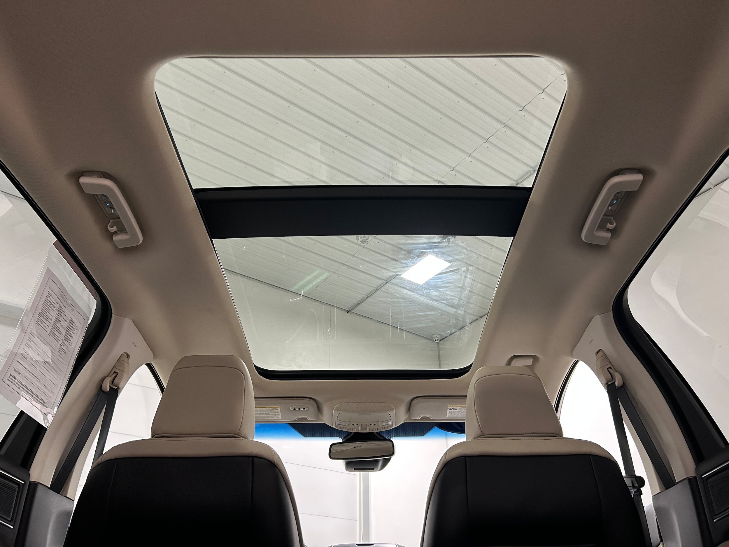 Used 2020 Ford Edge Titanium AWD/4WD image 27