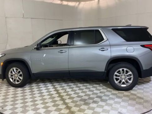 Certified 2023 Chevrolet Traverse LS FWD image 8