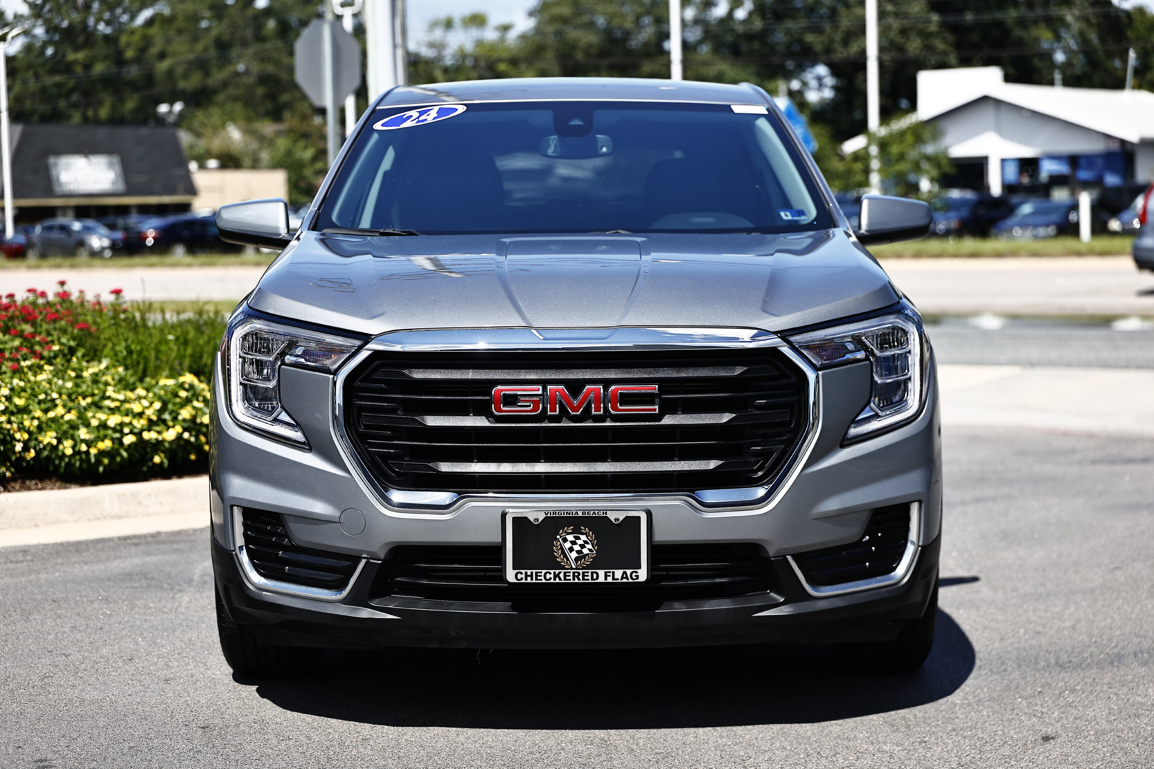 Used 2024 GMC Terrain SLE AWD/4WD image 13