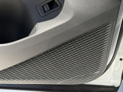 New 2026 Volkswagen Atlas Cross Sport SEL Premium R-Line AWD/4WD image 17