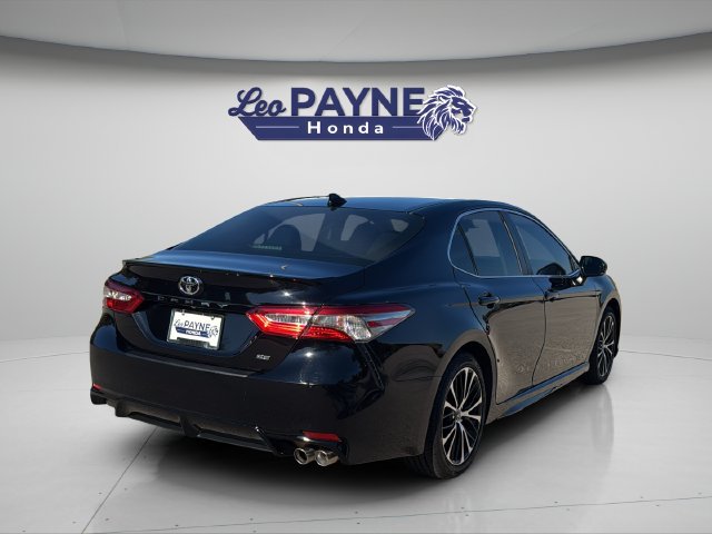 Used 2019 Toyota Camry SE w/ Convenience Package FWD image 16
