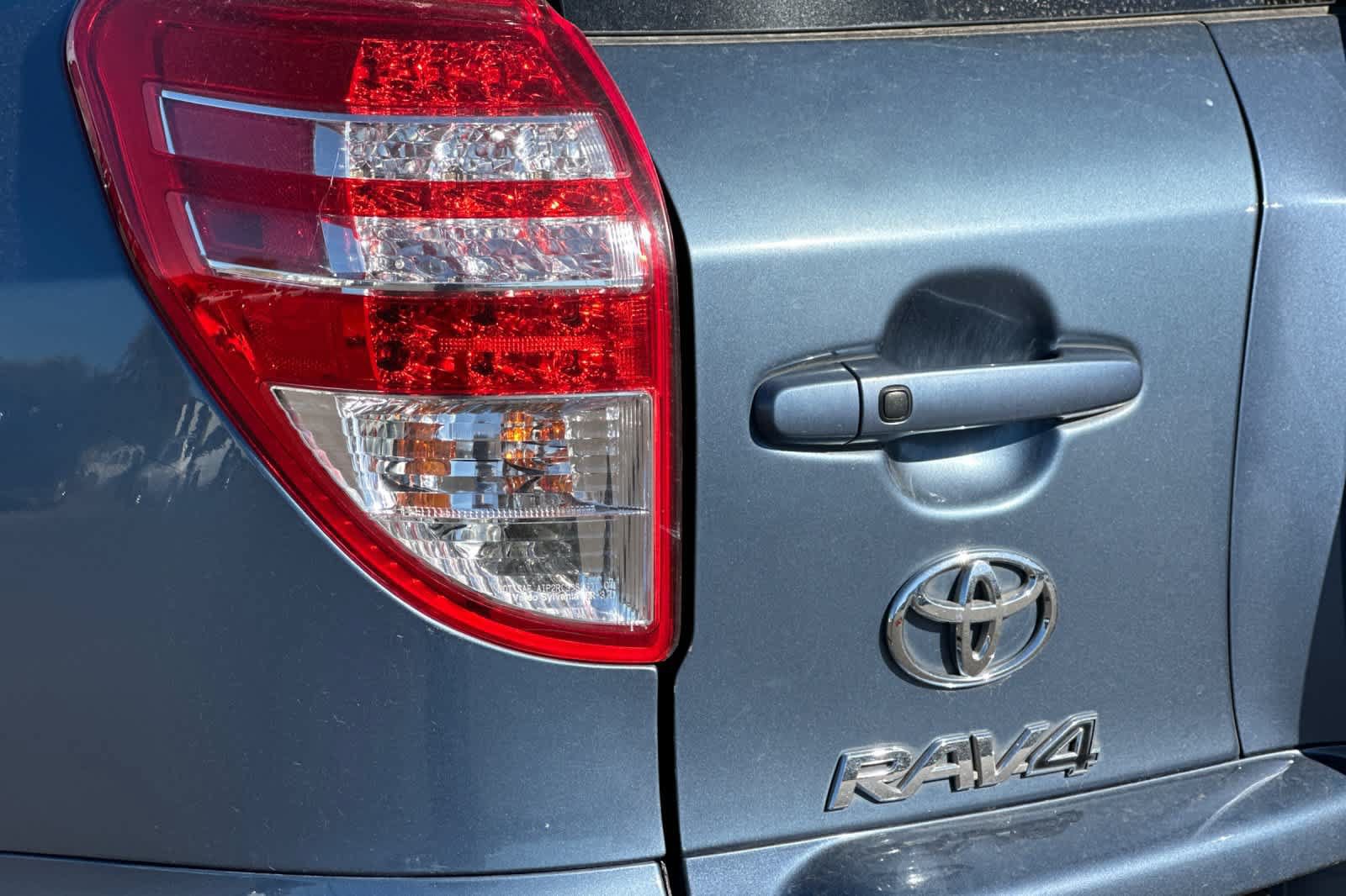 Used 2012 Toyota RAV4 Limited w/ Premium Plus Value Pkg AWD/4WD image 30