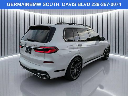 Used 2025 BMW X7 M60i AWD/4WD image 5
