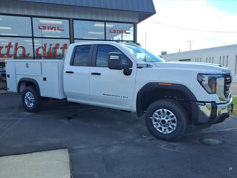 New 2025 GMC Sierra 2500 Pro w/ Convenience Package image 2