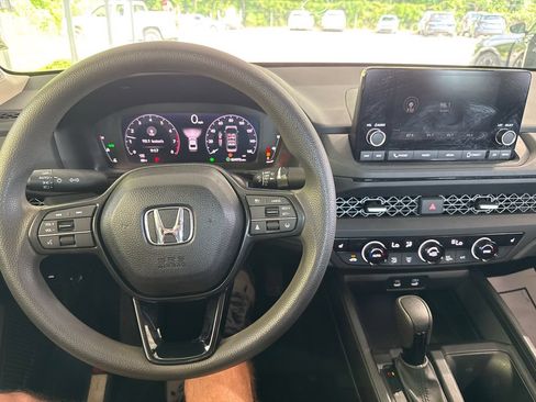 Used 2025 Honda Accord SE image 14