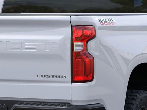 New 2026 Chevrolet Silverado 1500 Custom Trail Boss AWD/4WD image 11