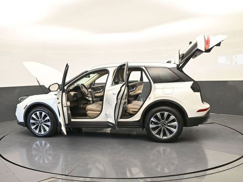 Used 2022 Lincoln Corsair Reserve image 79