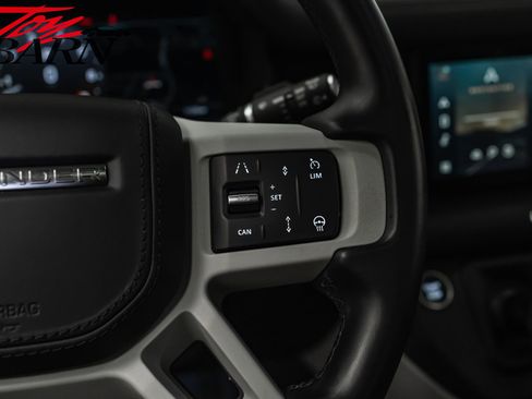 Used 2023 Land Rover Defender 110 X-Dynamic SE image 31