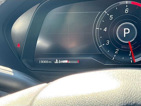 Used 2025 Cadillac CT4 Premium Luxury RWD image 12