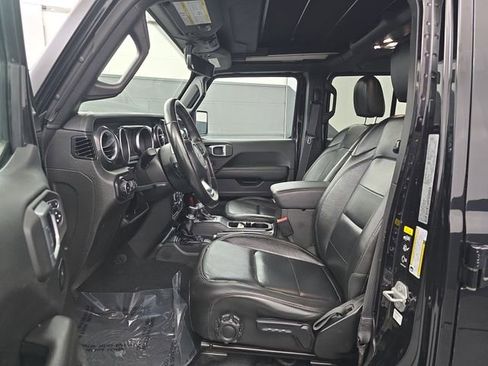 Used 2022 Jeep Wrangler Unlimited Sahara image 23