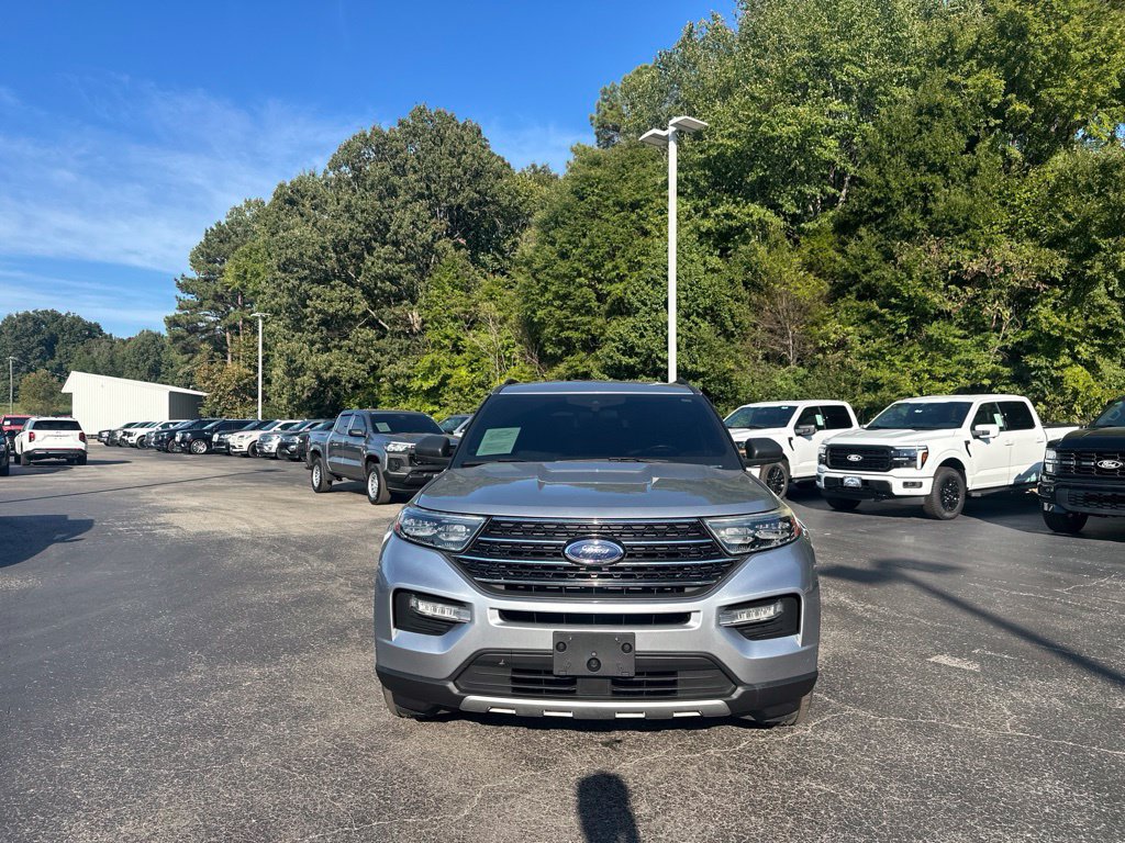 Used 2020 Ford Explorer XLT w/ Equipment Group 202A RWD image 8