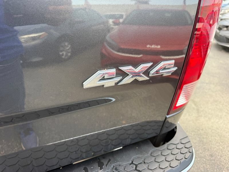 Used 2020 RAM 1500 Tradesman w/ Chrome Appearance Group AWD/4WD image 31