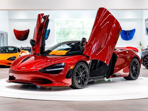 New 2027 McLaren 750S Spider RWD image 43