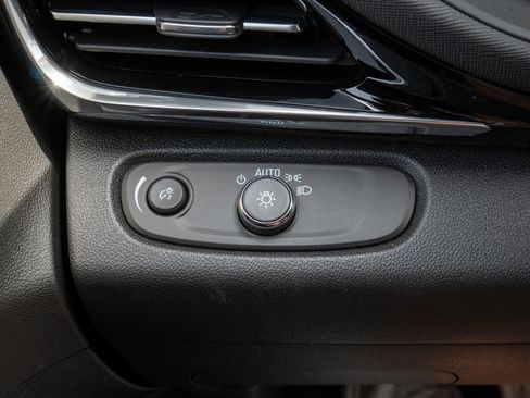New 2026 Buick Envista Sport Touring FWD image 27