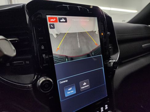 Used 2022 RAM 3500 Laramie image 17