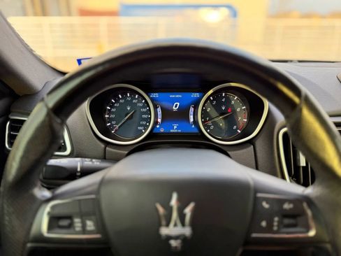 Used 2020 Maserati Ghibli RWD image 13