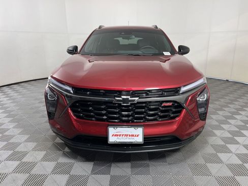 Certified 2025 Chevrolet Trax RS w/ Driver Confidence Package image 16