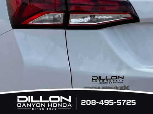 Used 2022 Chevrolet Equinox LS w/ LS Convenience Package AWD/4WD image 25