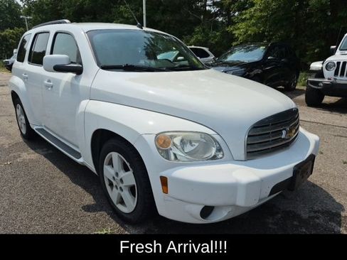 Used 2010 Chevrolet HHR LT FWD image 1