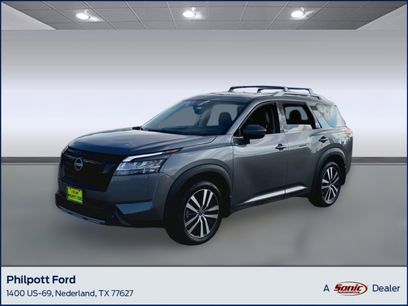 Used 2024 Nissan Pathfinder Platinum