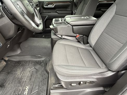 Used 2024 Chevrolet Silverado 1500 RST AWD/4WD image 20