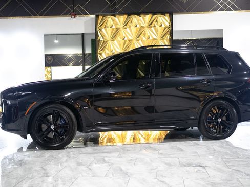 Used 2024 BMW X7 M60i w/ Executive Package AWD/4WD image 6