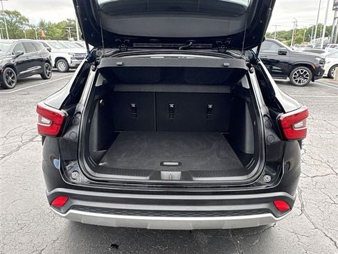 Certified 2024 Chevrolet Trax LT w/ Driver Confidence Package FWD image 24