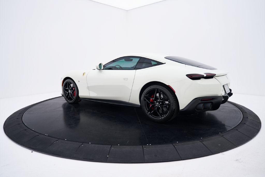 Used 2022 Ferrari Roma RWD image 14