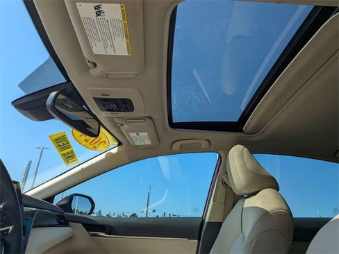 Used 2024 Toyota Camry LE image 20