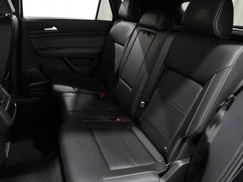 Used 2023 Volkswagen Atlas Cross Sport SEL image 18