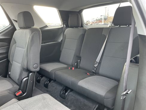 Used 2019 Chevrolet Traverse LT image 36