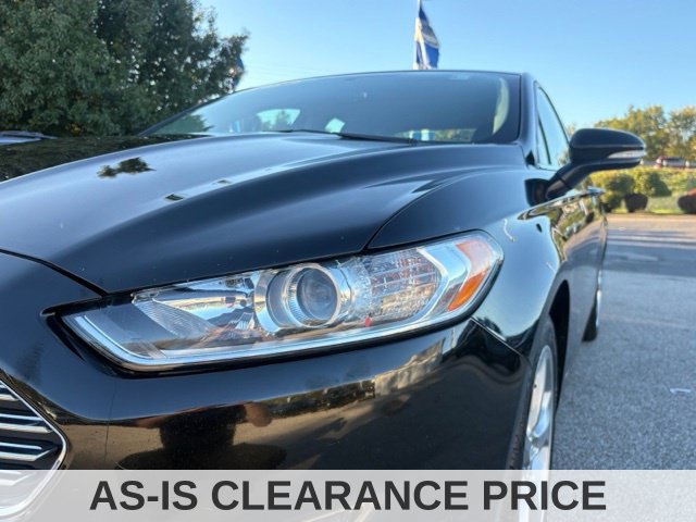 Used 2016 Ford Fusion SE AWD/4WD image 22