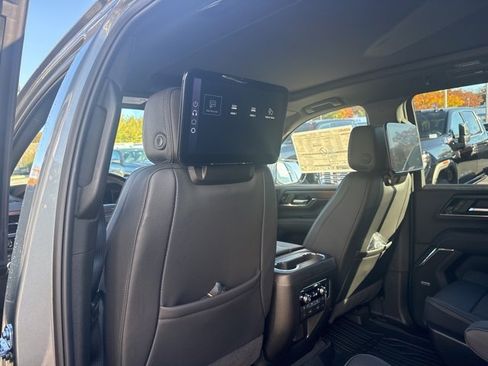 New 2026 GMC Yukon Denali w/ Denali Reserve Package image 26