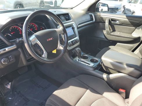 Used 2015 GMC Acadia SLE image 22