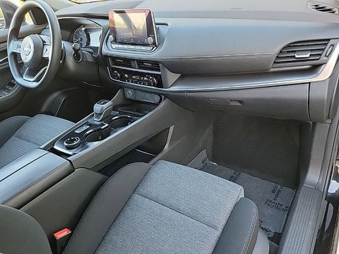 Certified 2023 Nissan Rogue SV image 11