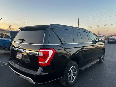 Used 2019 Ford Expedition Max XLT image 3