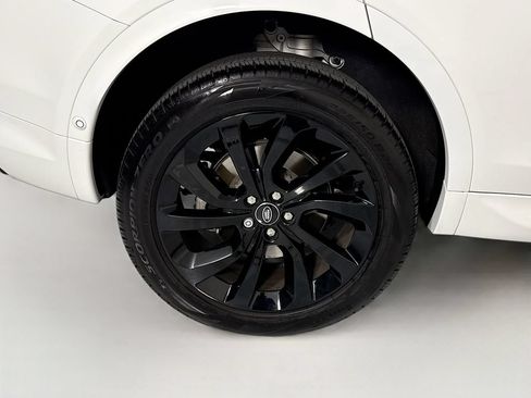 Certified 2025 Land Rover Discovery Sport S AWD/4WD image 34