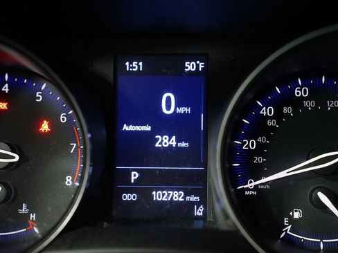 Used 2020 Toyota C-HR XLE image 16