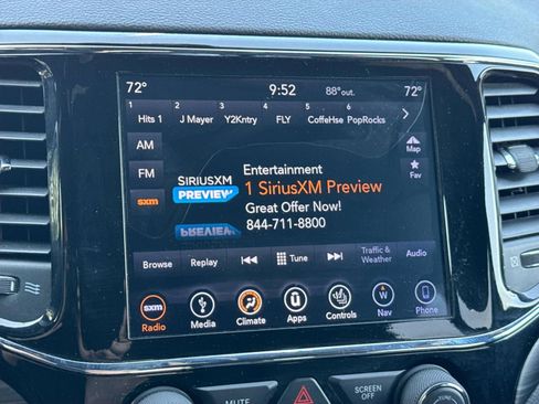 Used 2019 Jeep Grand Cherokee Altitude AWD/4WD image 9