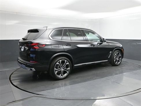 New 2026 BMW X5 sDrive40i w/ Premium Package image 15