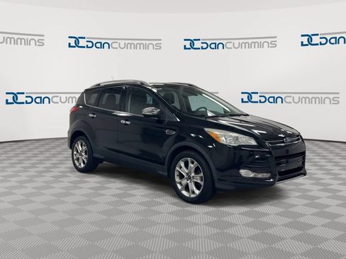 Used 2016 Ford Escape Titanium FWD image 2