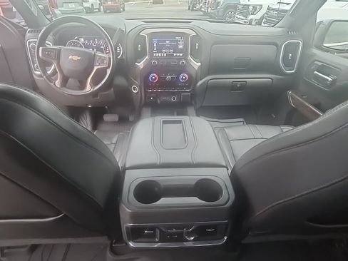 Used 2021 Chevrolet Silverado 1500 High Country image 16