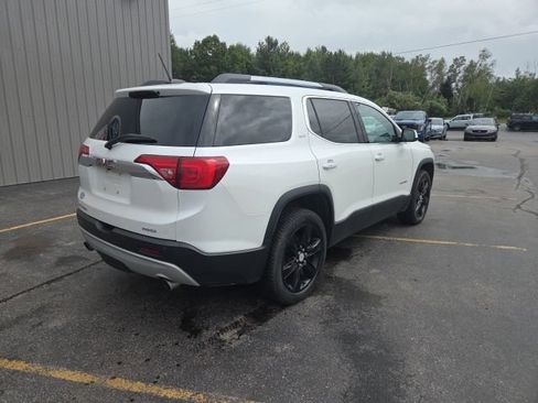 Used 2019 GMC Acadia SLT AWD/4WD image 3