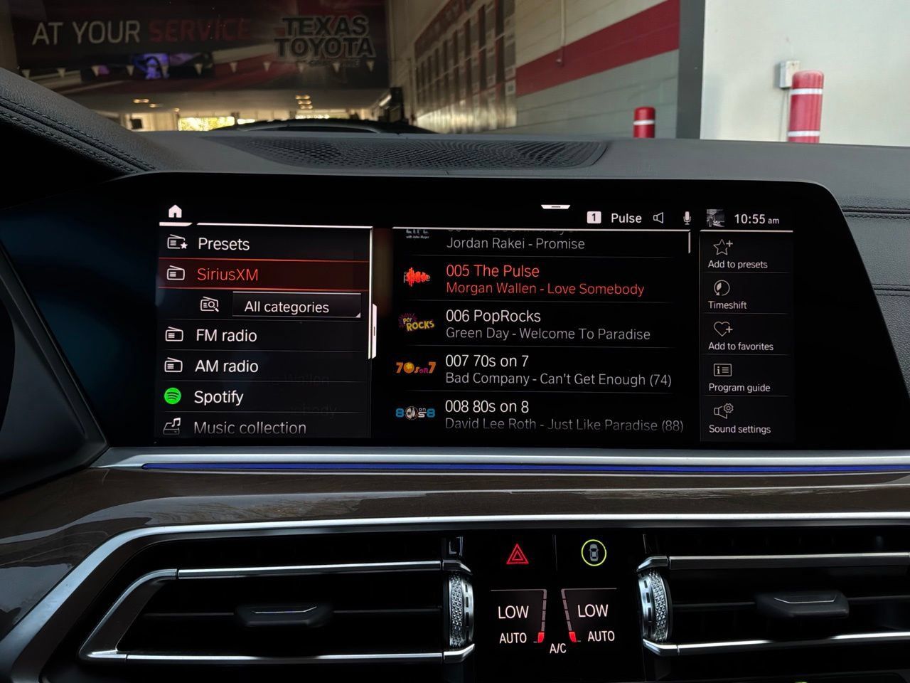 Used 2020 BMW X7 xDrive40i w/ Premium Package AWD/4WD image 60