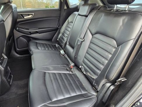 Used 2022 Ford Edge SEL w/ Convenience Package image 18