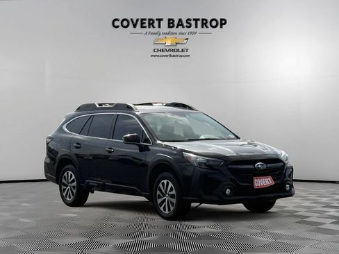Used 2023 Subaru Outback Premium AWD/4WD image 9